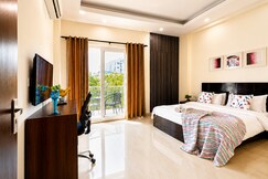 Rooms of Olive Luxe Apartments | Golf Course Road