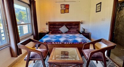 Bird side Room Type - Valley View Crown Suite