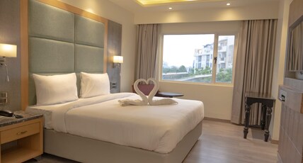 Blink Inn Jaipur Room Type - Superior Executive Room