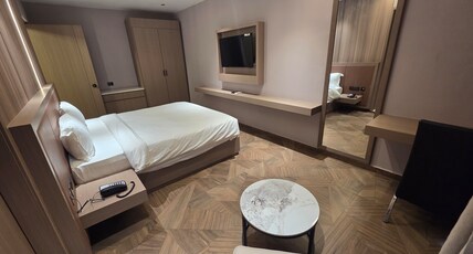HOTEL ASK GRANDE Room Type - LUXURY ROOM