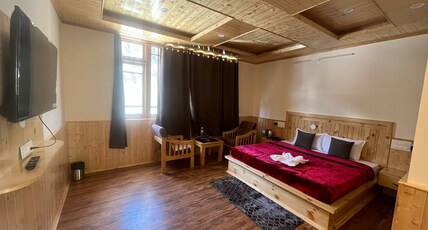 Rambler's Nest Room Type - Mukher bey and Bada shigri