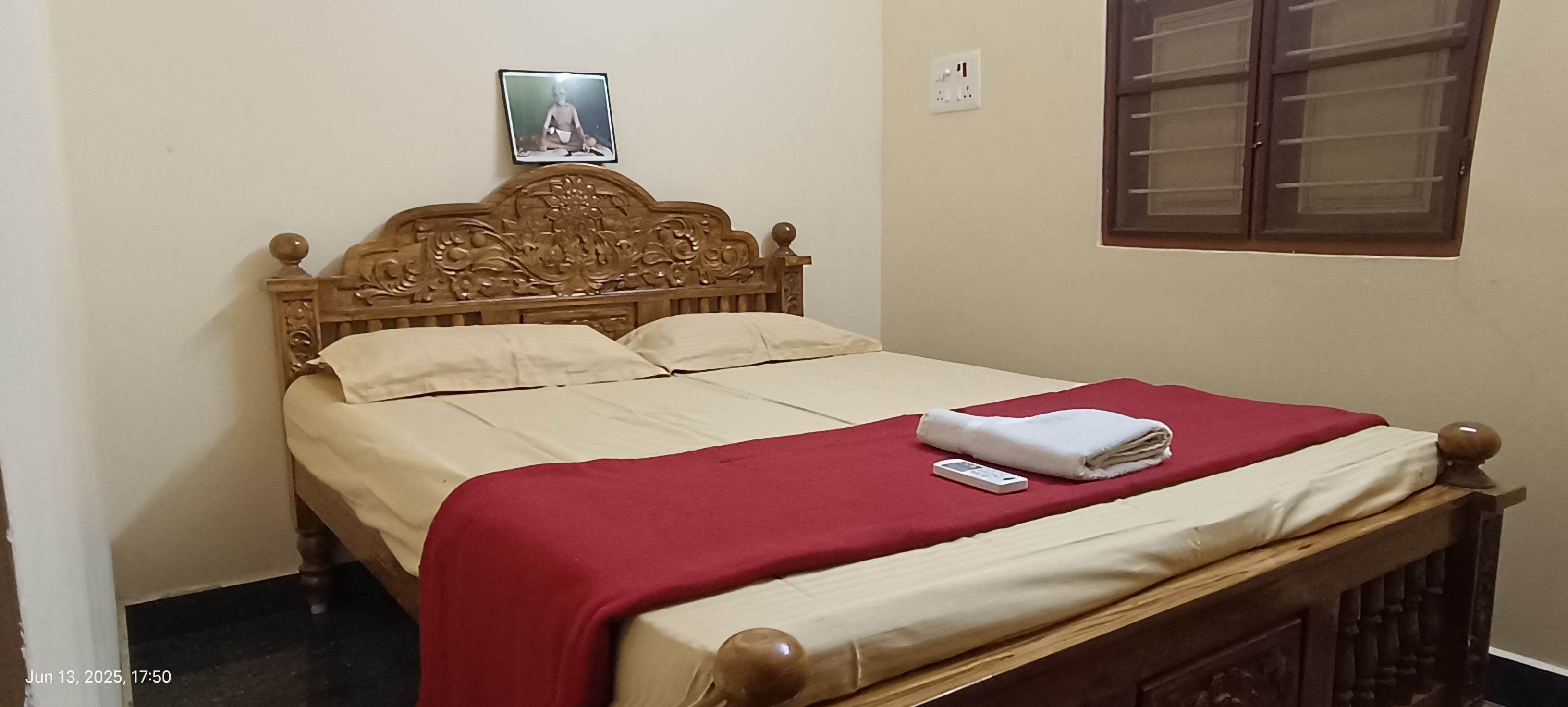 Sathya Guest House - Tap to explore photos
