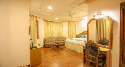 Hotel Royal Palace Room Type - Suite Room (Non AC)