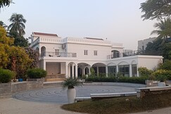 THE FFORT SUITES