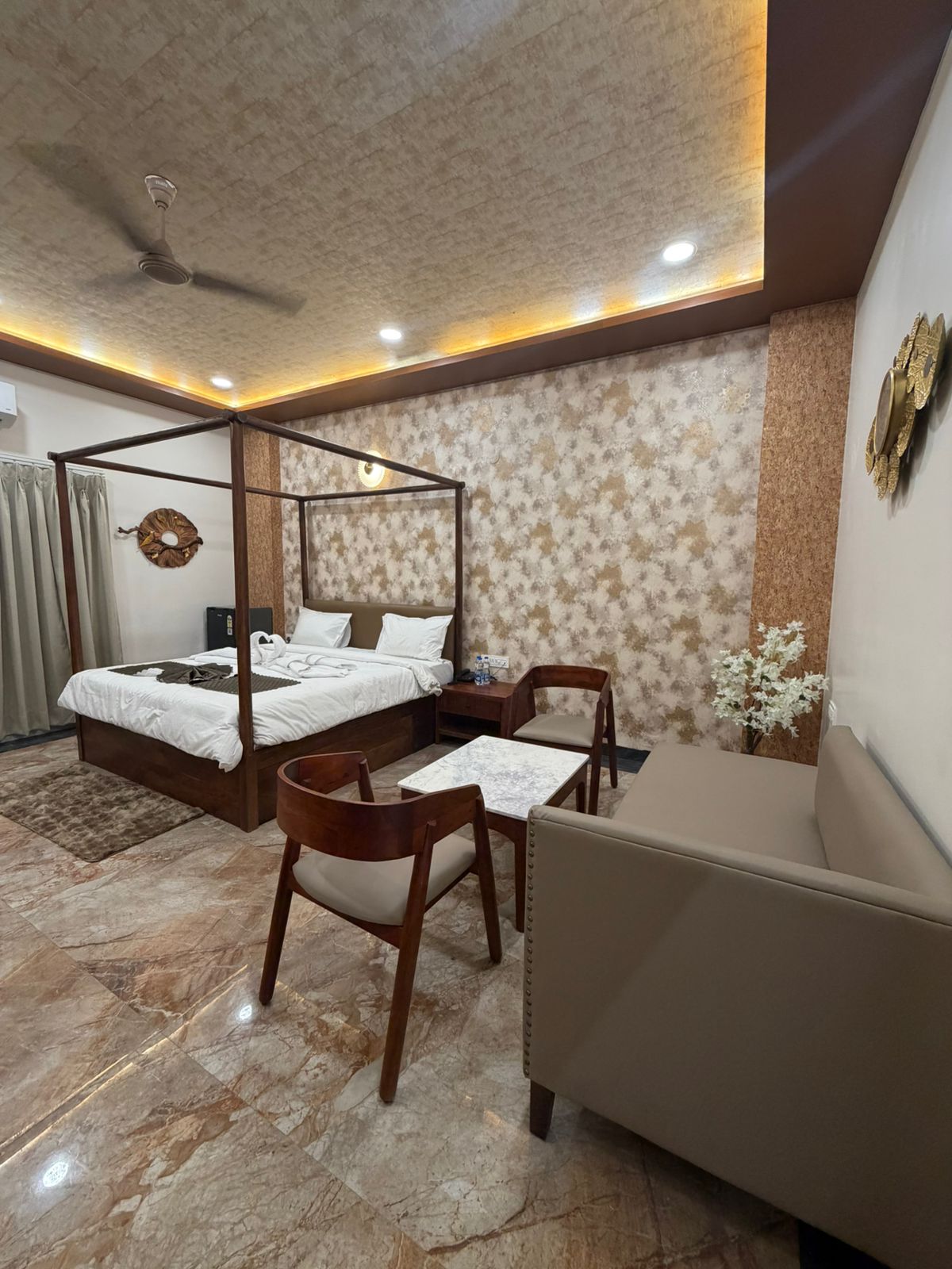 Hotel HR Dreams & Resort - Tap to explore photos