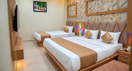 Hotel Hill Top Inn Room Type - spacious family triple room