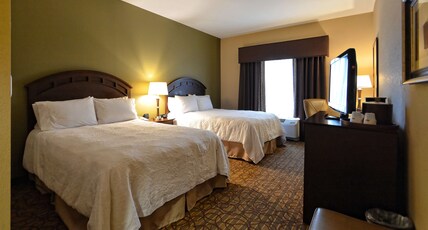 HAMPTON INN GENESEO NY Room Type - 2 QUEEN BEDS NONSMOKING