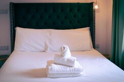 OYO Newquay Beach Hotel