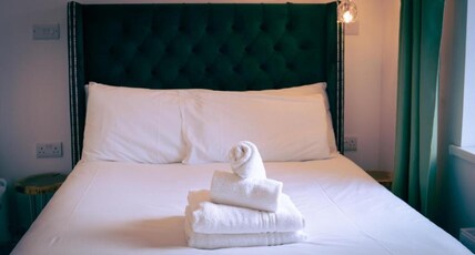 OYO Newquay Beach Hotel Room Type - Compact Double Room