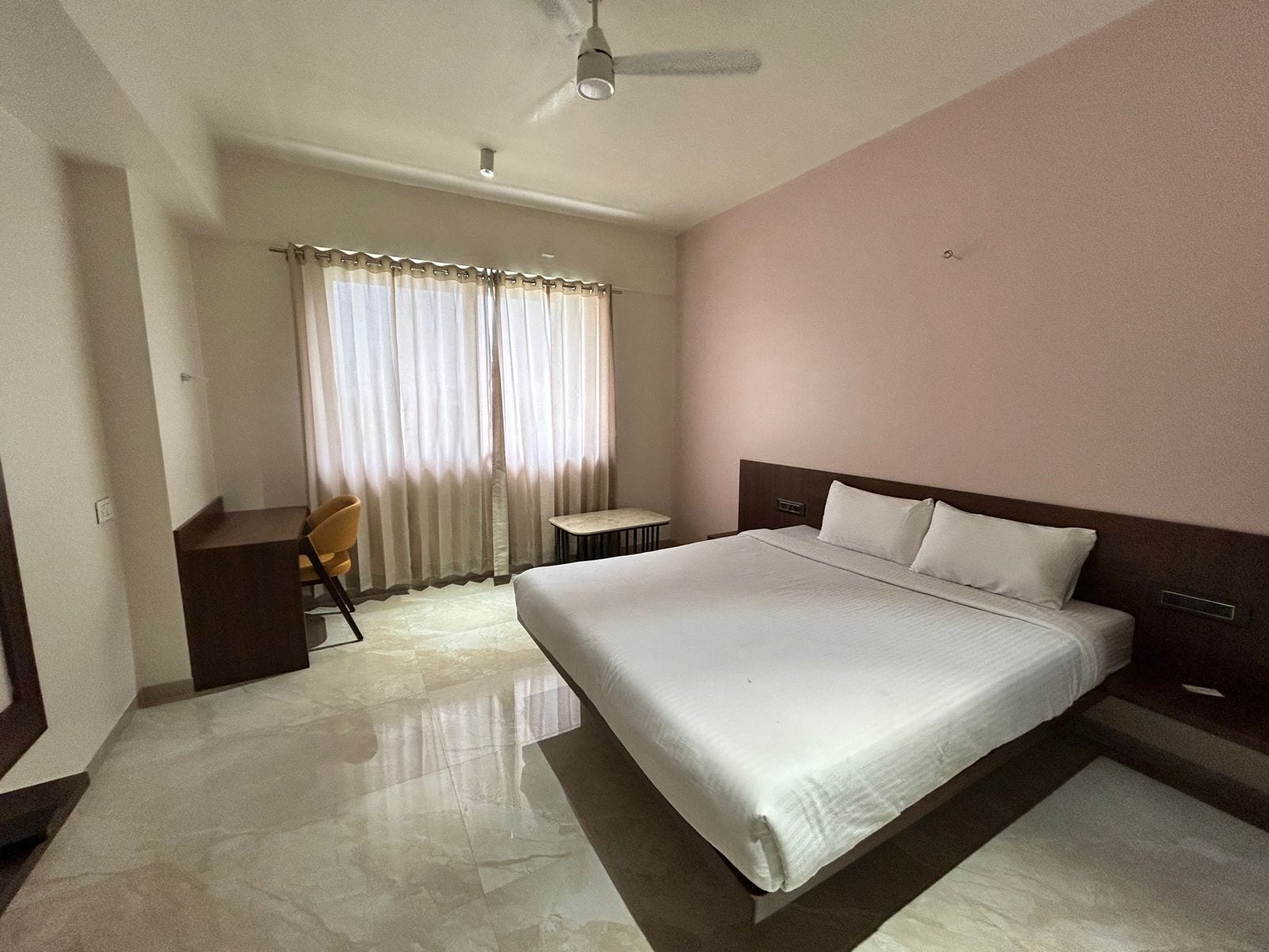 Hotel Suruchi Grand Lodging and Banquets - Tap to explore photos