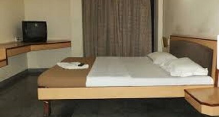 Hotel Green Wood Room Type - Suite Room