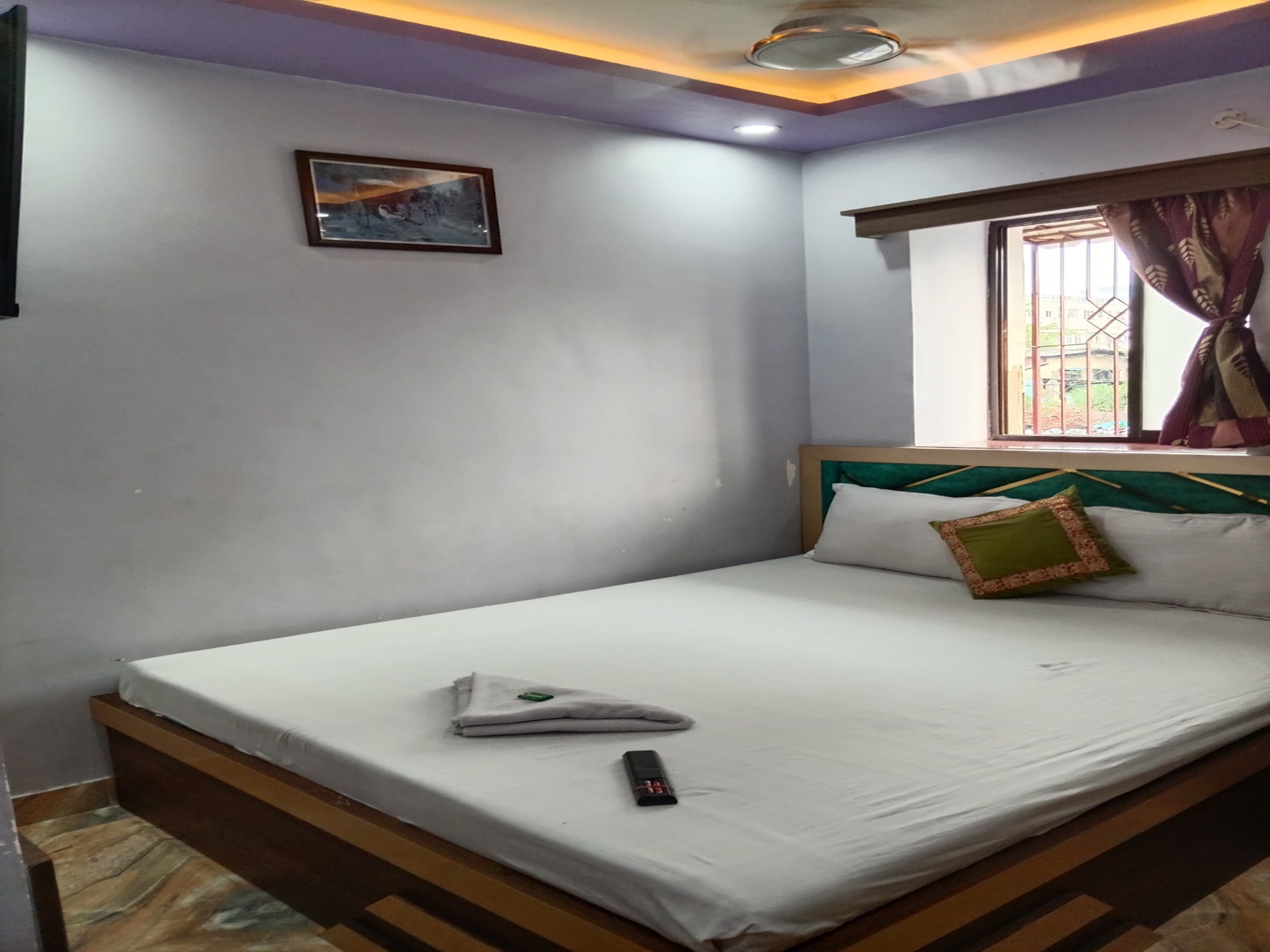 JULI INFINITY GUEST HOUSE - Tap to explore photos