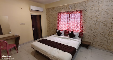 Hotel Moon light Room Type - Deluxe Room