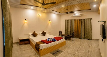 GIR SABARI RESORT . Room Type - Luxury Room with Balcony and Private Pool