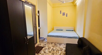 Shree Ram SIA Hotel and Banquets Room Type - AC Deluxe Studio Apartment with Kitchen, Indian Style Bathroom cum Toilet Shree Ram SIA Hotel and Banquets Room Type - AC Deluxe Studio Apartment with Kitchen, Indian Style Bathroom cum Toilet