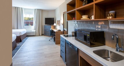 Candlewood Suites MANASSAS, an IHG hotel Room Type - 2 Double Studio Ste Comm Mobil Access