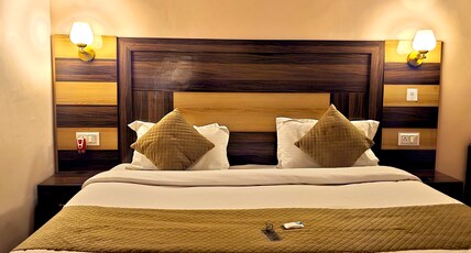 Hotel Geetanjali Palace Room Type - Double Bed Room