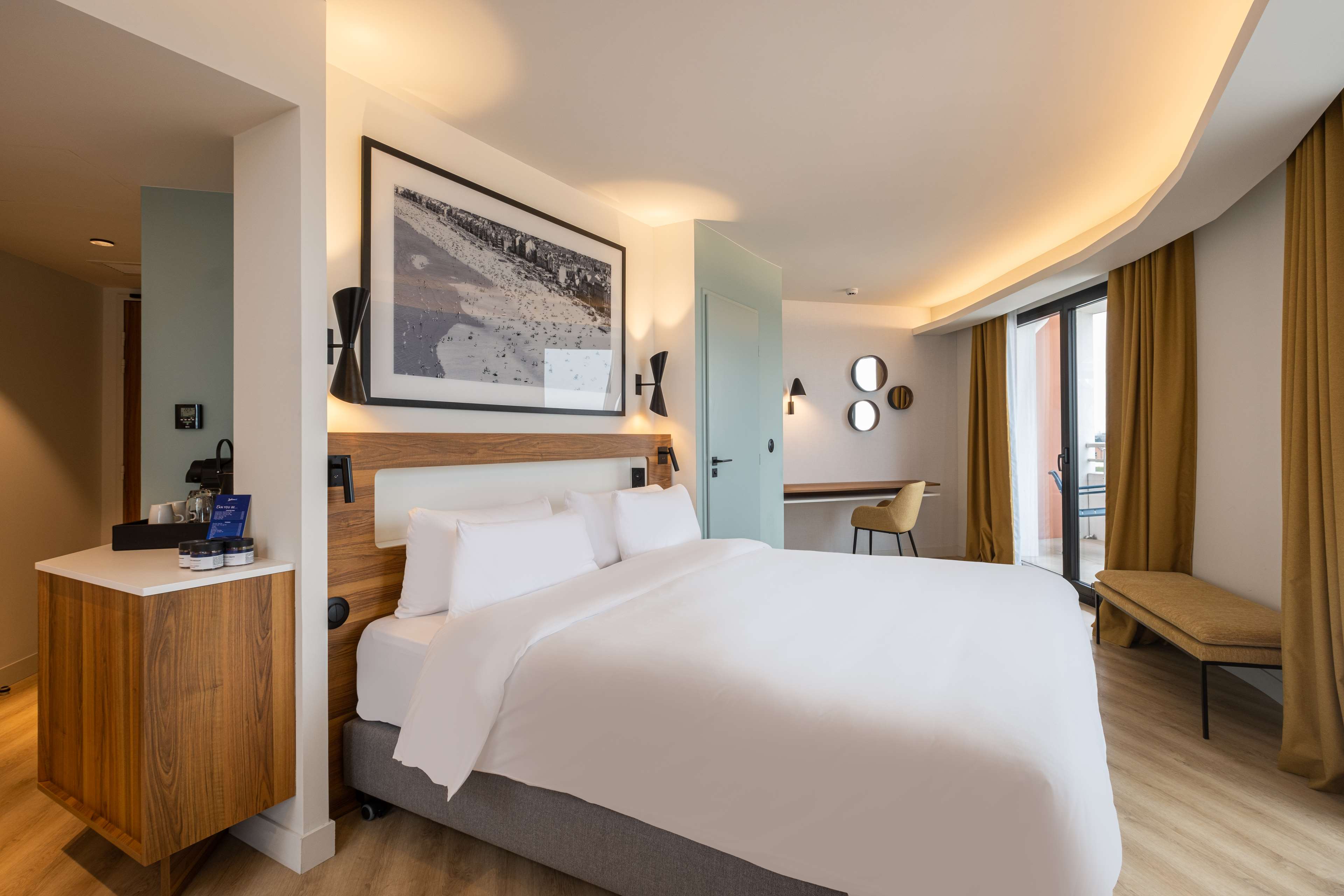 Radisson Blu Grand Hotel & Spa, Malo-les-Bains - Tap to explore photos