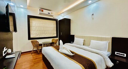 Hotel Shivalya Room Type - Deluxe Ac Room