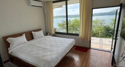 Shvas Island Resort Room Type - DEN