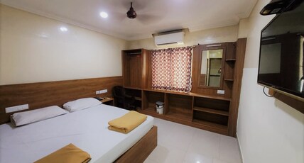 Sri NA Residency Room Type - Double Bed Premium AC