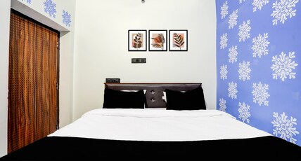 Hotel O Mahadev Palace Room Type - Classic
