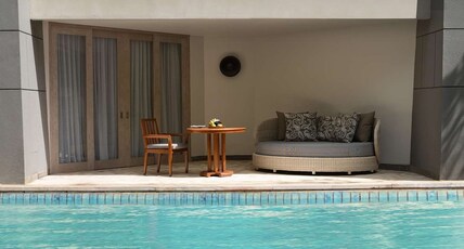 Conrad Bali Room Type - DELUXE LAGOON ACCESS KING