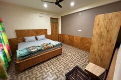 Devdaar valley view | Rooms n Restaurant