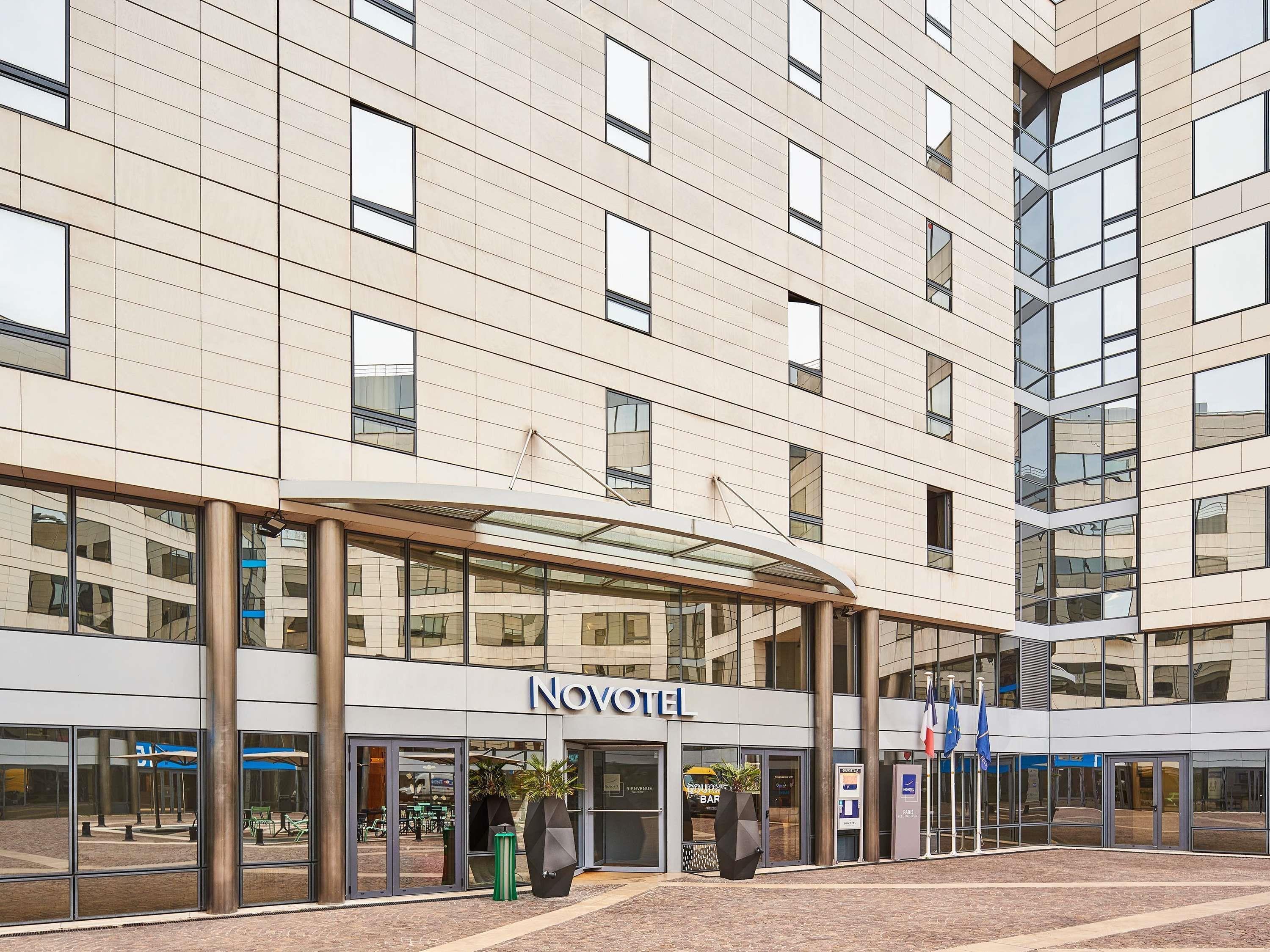 NOVOTEL PARIS RUEIL MALMAISON - Tap to explore photos