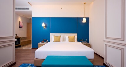 Sarovar Premiere Amritsar Room Type - Junior Suite room - 1 Double Bed - City View