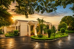 MPT Holiday Homes, Amarkantak (5Min walk to Narmada Udgam Temple)