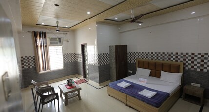 Omji Ashram - Kishori Kripa Dham Room Type - Deluxe Double Room