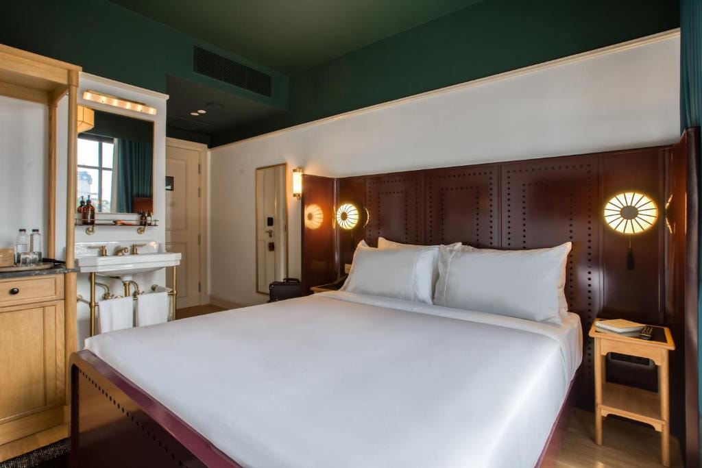 The Chow Kit - an Ormond Hotel - Tap to explore photos