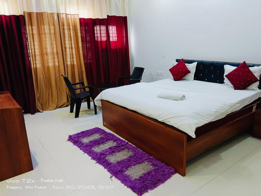 Maujis Villa And Guest House - Tap to explore photos