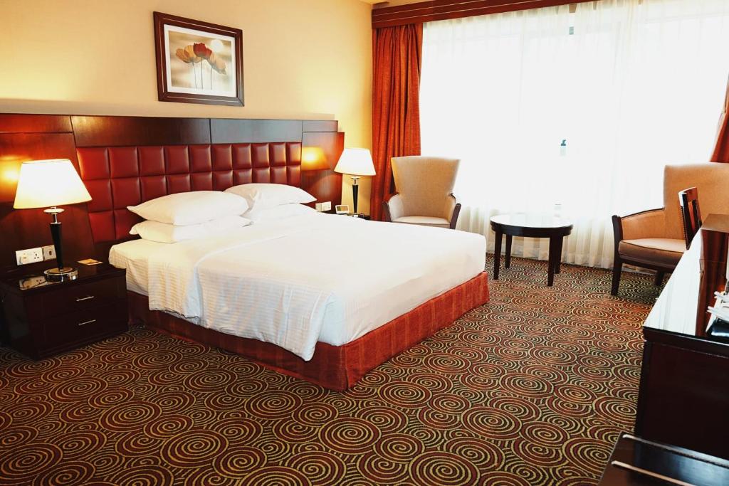 Grand Central Hotel Dubai - Tap to explore photos