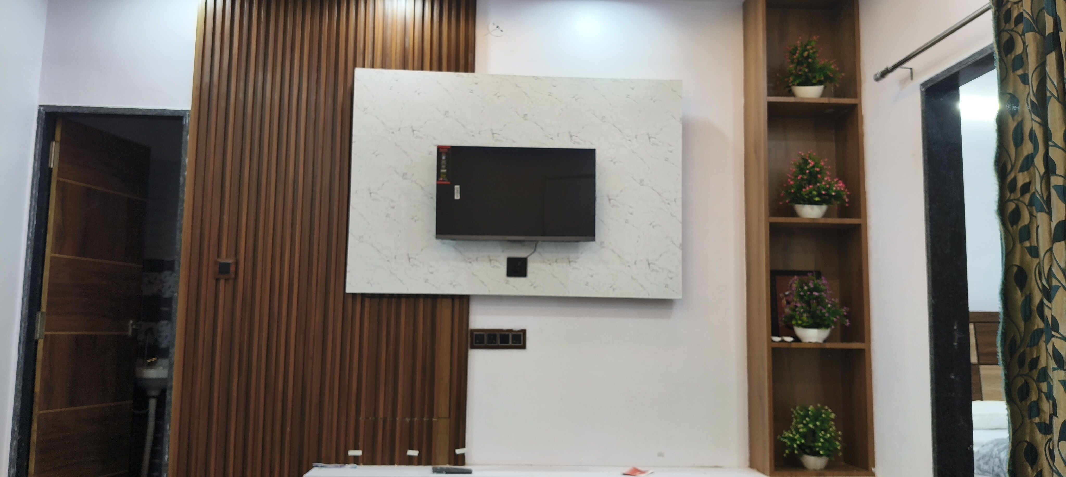 Mahakal Guest House - Tap to explore photos