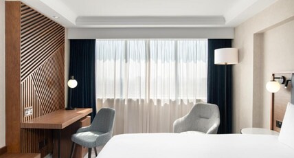 Hilton London Metropole Room Type - KING GUEST ROOM