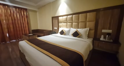 Tulip Tree Hotel Room Type - Deluxe Double Bed Room Tulip Tree Hotel Room Type - Deluxe Double Bed Room