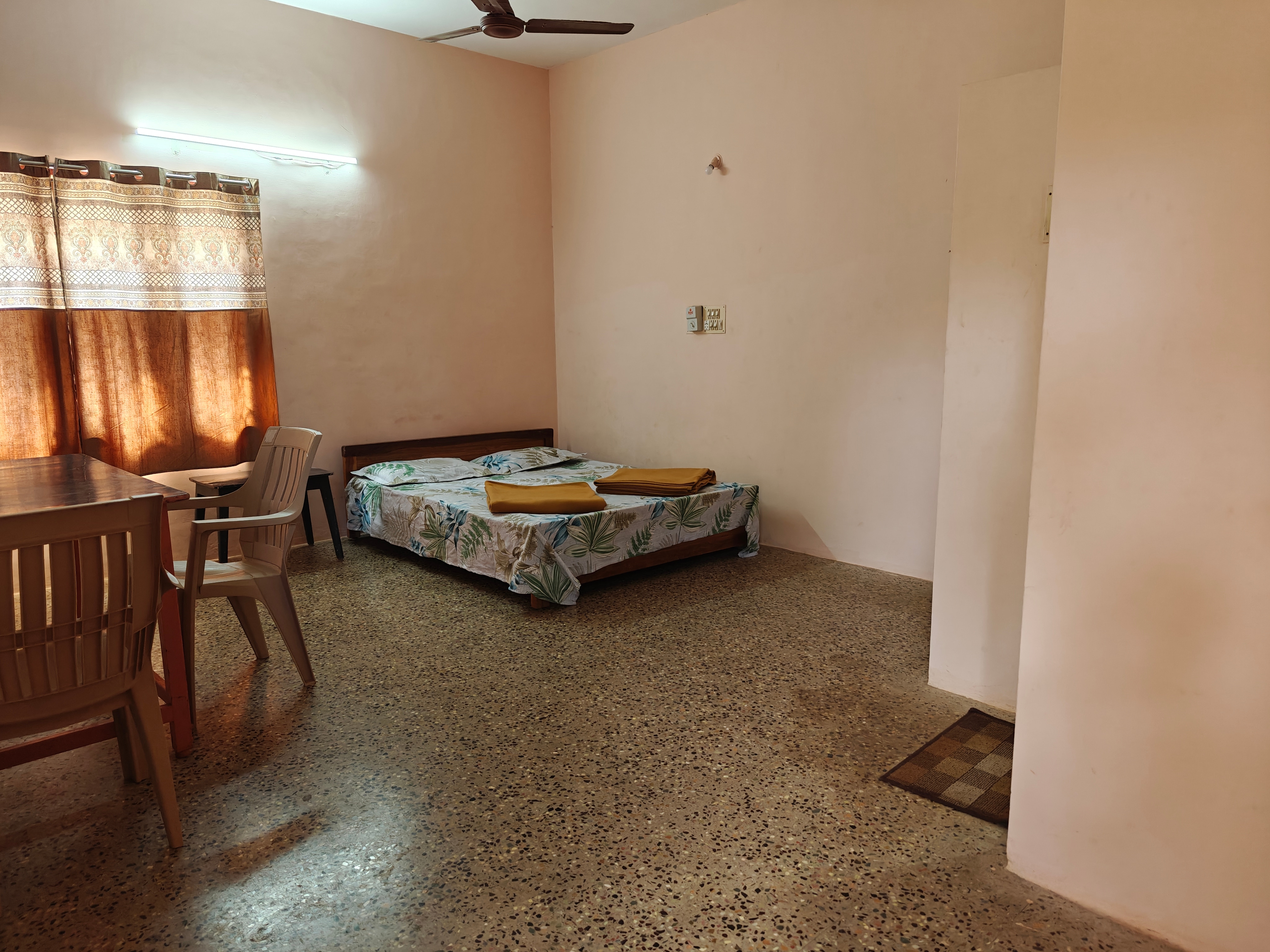 Hotelyelagiri - Tap to explore photos