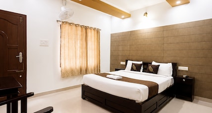 Chilanka Lake View Resort Room Type - Deluxe Garden View with Balcony Chilanka Lake View Resort Room Type - Deluxe Garden View with Balcony