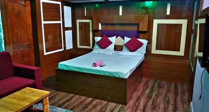 Hotel shiv shakti residency Room Type - Couple room
