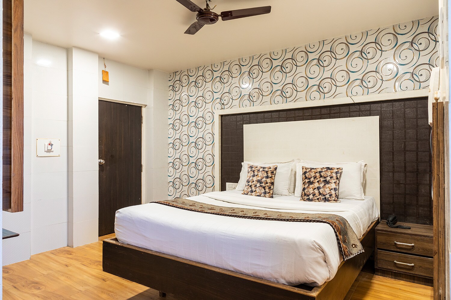 Sai Residency - Mira Road - Tap to explore photos