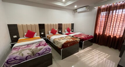 Hotel Gouri Room Type - Super Deluxe Room