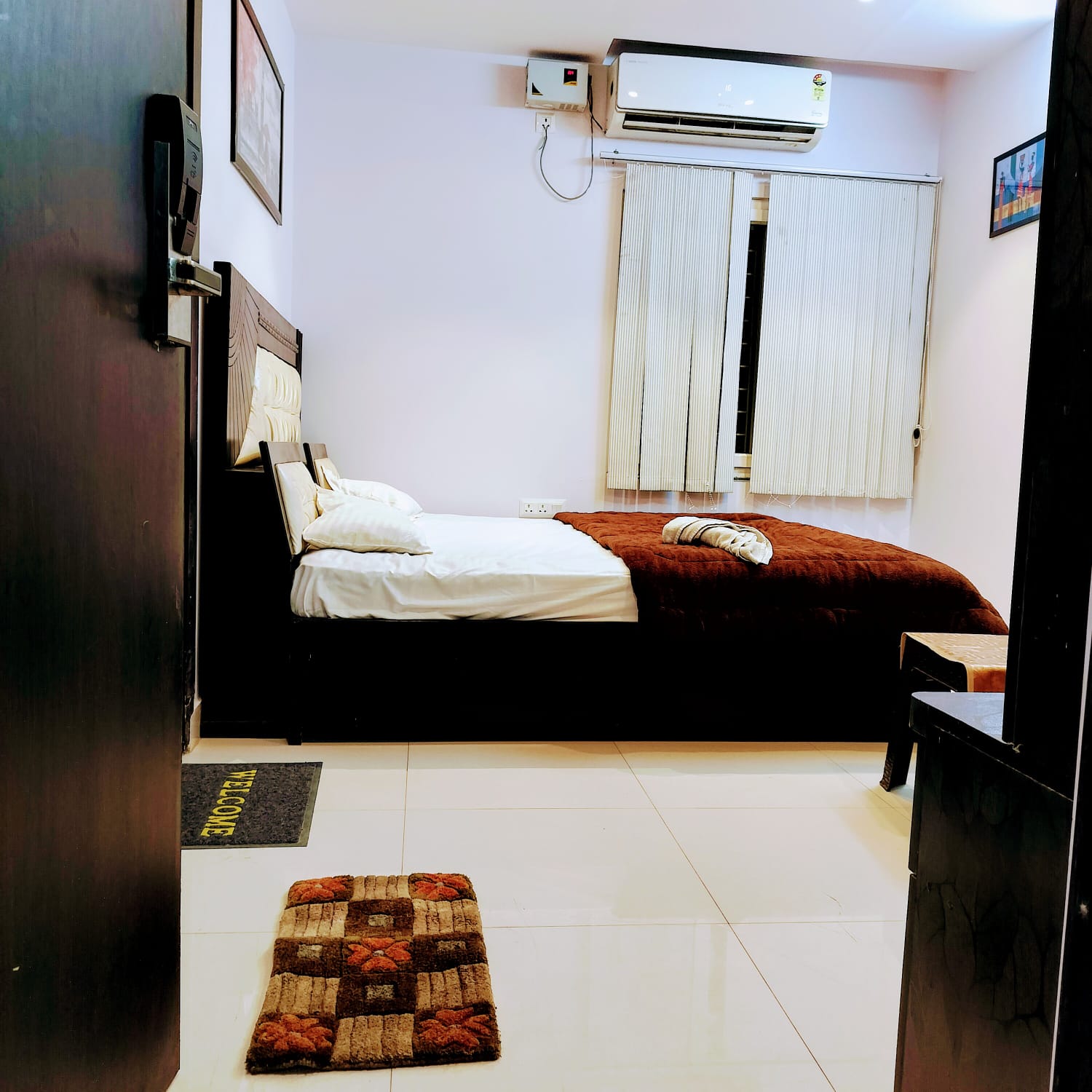 Moumita Homes - Tap to explore photos