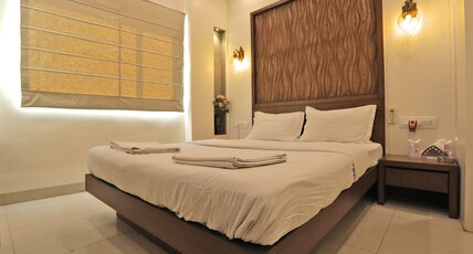THE OVAL ROOMS Room Type - Standard Room