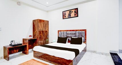 Super Townhouse Narholi Bridge Mathura Room Type - Deluxe