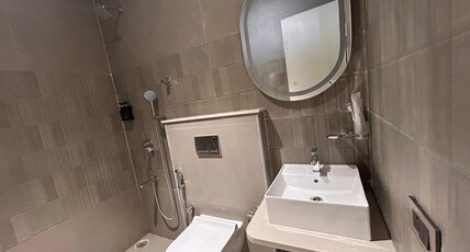 Hotel Raadhe Imperial Room Type - Superior Room