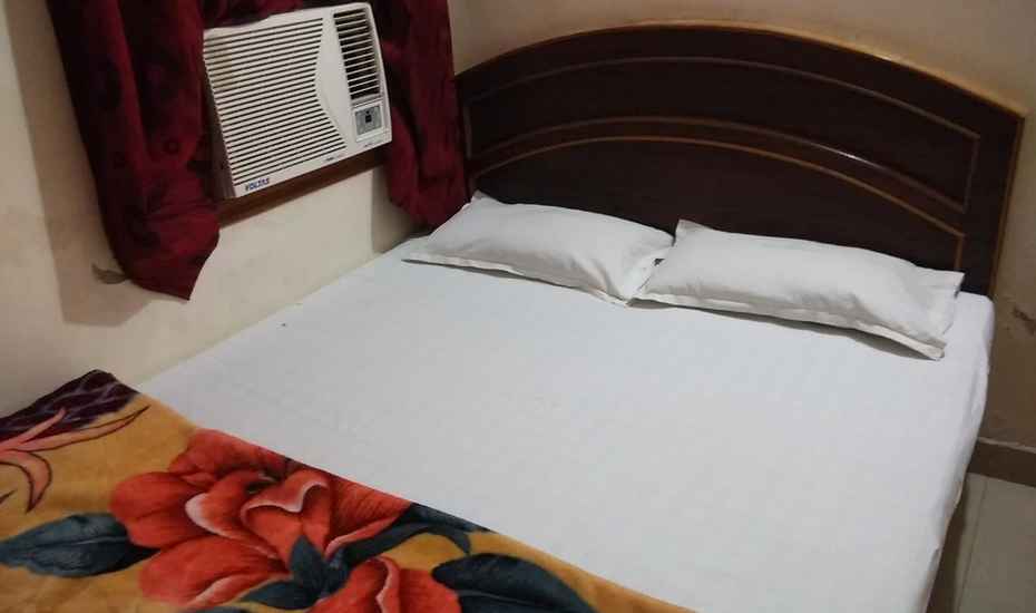Hotel Gayatri - Tap to explore photos