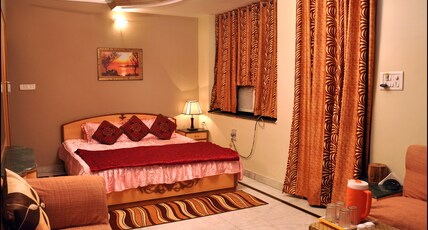 Hotel Mahima- Walking Distance From Railway Station Room Type - Royal Room