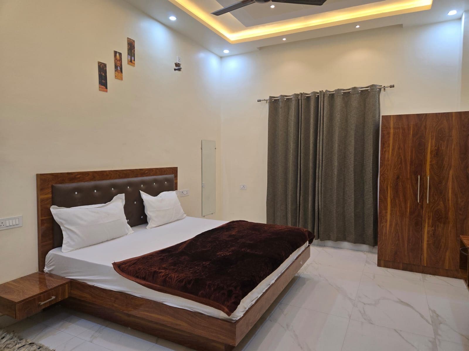 Hotel O Kailsaha Palace - Tap to explore photos